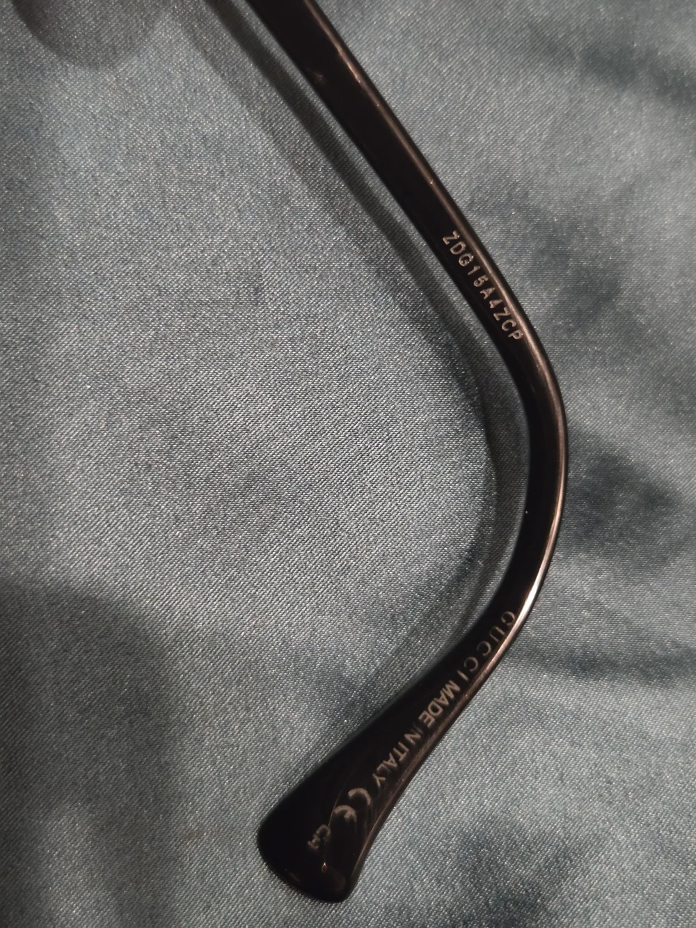 Gucci Black Oval Sunglasses with Case